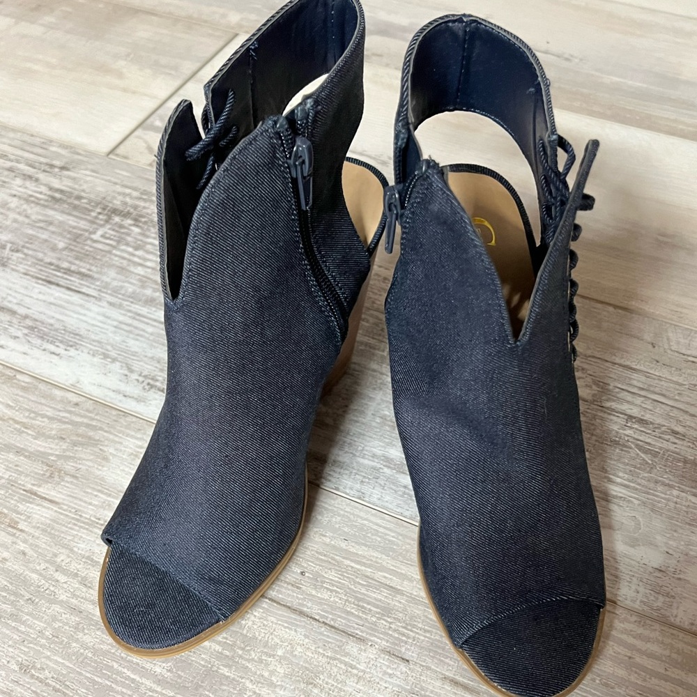 Cato V Denim Heel Women Size 7